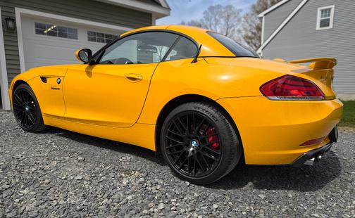 Yellow 2011 BMW Z4 sDrive35i