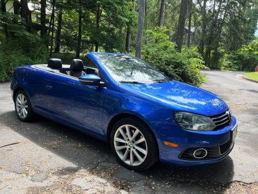 Blue 2012 Volkswagen Eos Komfort