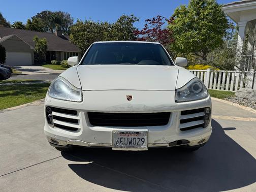 White 2009 Porsche Cayenne Cayenne