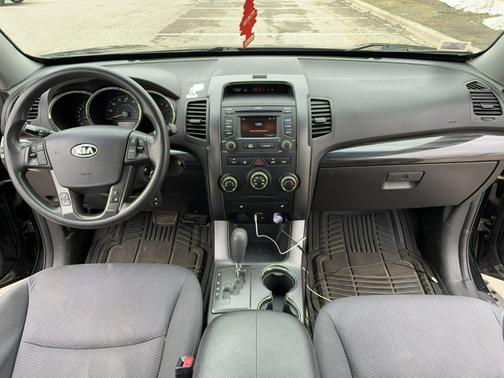 2013 Kia Sorento LX
