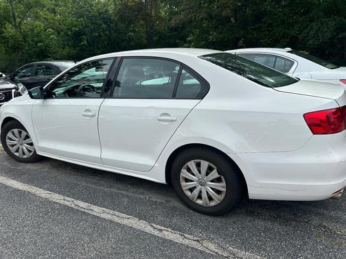 White 2013 Volkswagen Jetta S