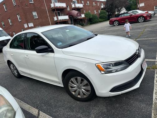 White 2013 Volkswagen Jetta S