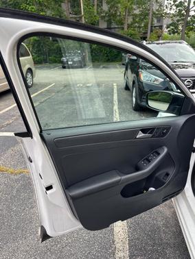 White 2013 Volkswagen Jetta S