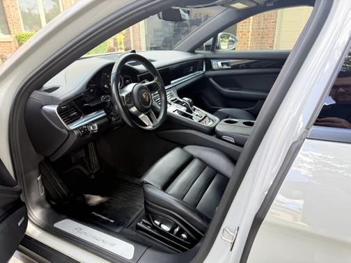 2019 Porsche Panamera Panamera 4