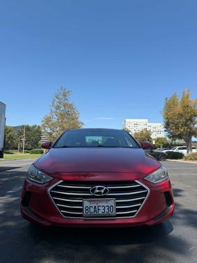 Red 2018 Hyundai ELANTRA SEL