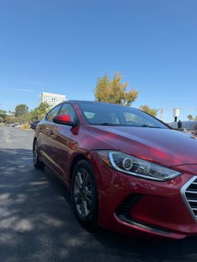 Red 2018 Hyundai ELANTRA SEL