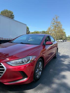 Red 2018 Hyundai ELANTRA SEL