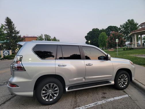 2016 Lexus GX 460 Luxury