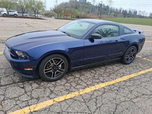 Blue 2012 Ford Mustang V6