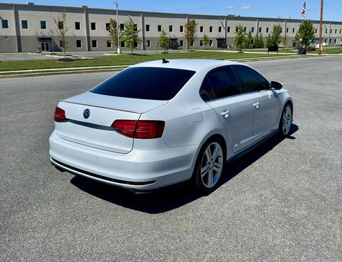 Silver 2017 Volkswagen Jetta GLI