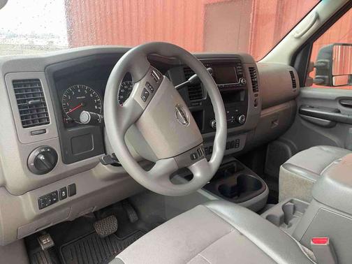 2018 Nissan NV Cargo NV2500 HD SV V8