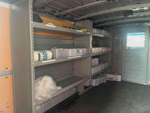 2018 Nissan NV Cargo NV2500 HD SV V8