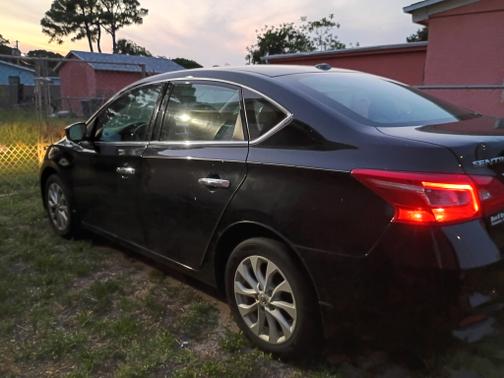 2018 Nissan Sentra SV