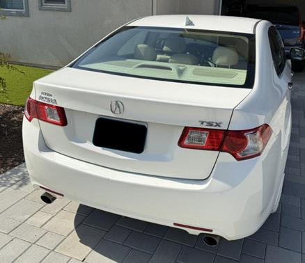 White 2010 Acura TSX Technology