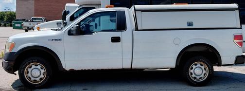 White 2010 Ford F-150 XL