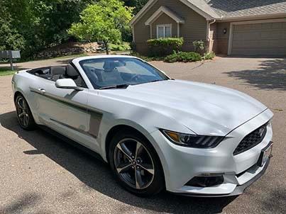 White 2017 Ford Mustang V6