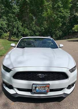 White 2017 Ford Mustang V6