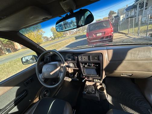 1998 Toyota Tacoma Base