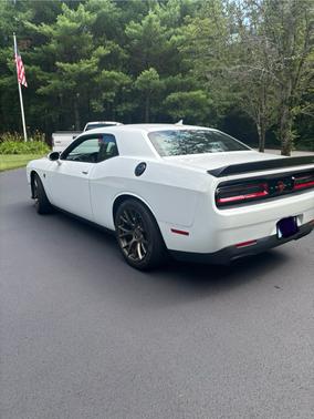 2015 Dodge Challenger SRT Hellcat