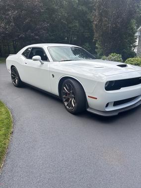 2015 Dodge Challenger SRT Hellcat