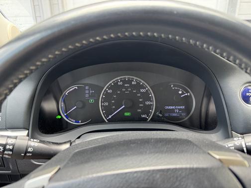 White 2014 Lexus CT 200h Premium