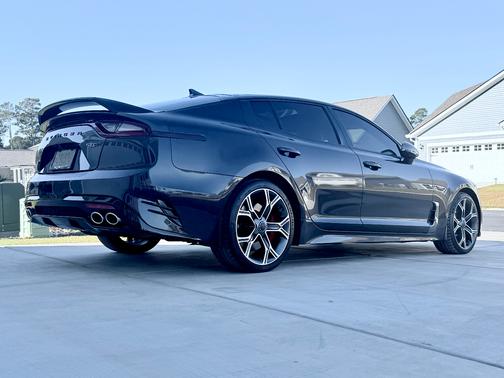 2020 Kia Stinger GT2