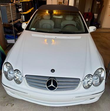 White 2005 Mercedes-Benz CLK-Class 320 Cabriolet