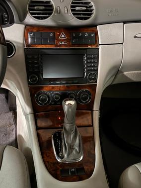 White 2005 Mercedes-Benz CLK-Class 320 Cabriolet
