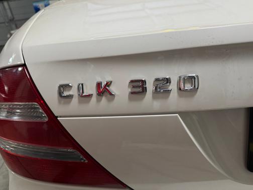 White 2005 Mercedes-Benz CLK-Class 320 Cabriolet