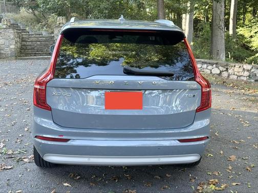 Gray 2022 Volvo XC90 T5 Momentum