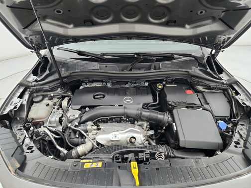 Gray 2020 Mercedes-Benz GLA 250 Base