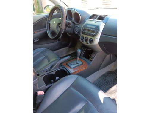 2004 Nissan Altima 2.5 SL