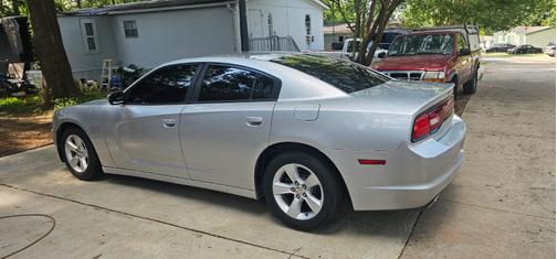 2012 Dodge Charger SE