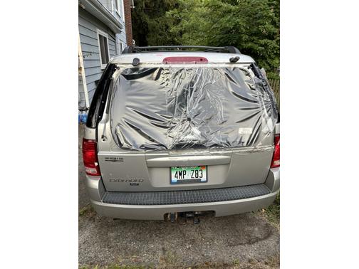 2004 Ford Explorer XLT