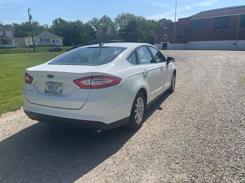 White 2016 Ford Fusion S