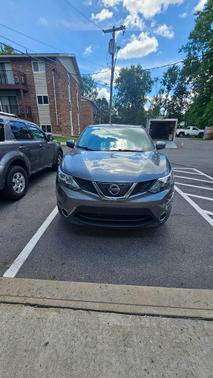 Gray 2018 Nissan Rogue Sport S