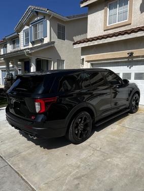 Black 2022 Ford Explorer ST