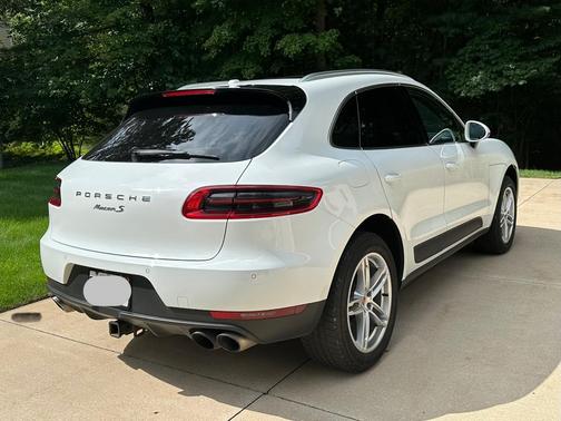 White 2015 Porsche Macan Macan S