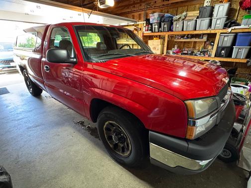 Red 2005 Chevrolet Silverado 1500 W/T