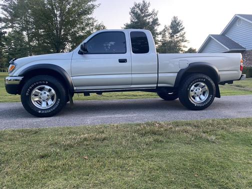 2003 Toyota Tacoma Xtracab