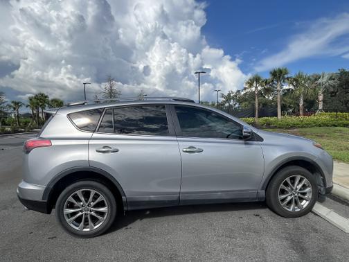 2017 Toyota RAV4 Limited