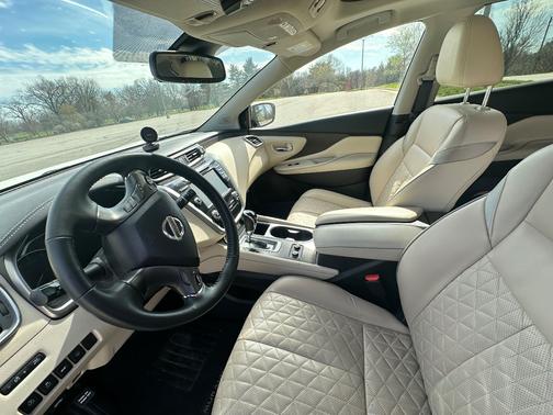 White 2020 Nissan Murano Platinum