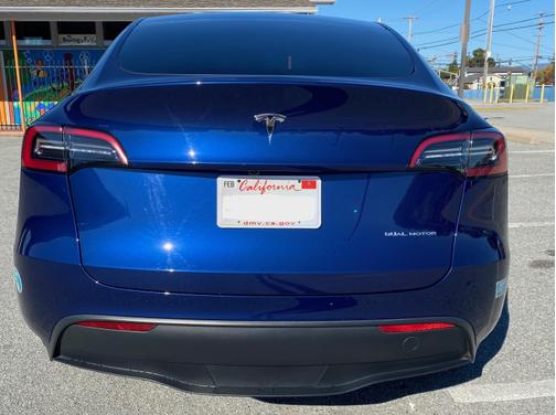 2024 Tesla Model Y Long Range