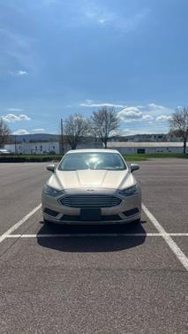 Gold 2017 Ford Fusion SE