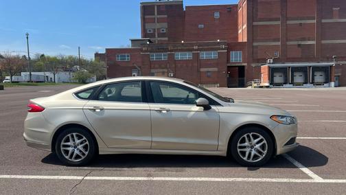 Gold 2017 Ford Fusion SE