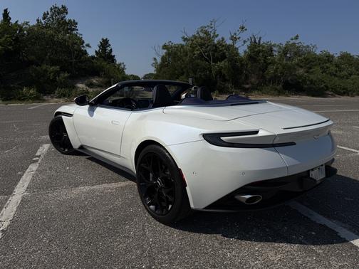 White 2019 Aston Martin DB11 Volante