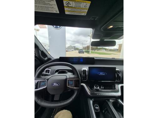 Black 2027 Ford Expedition Max Platinum