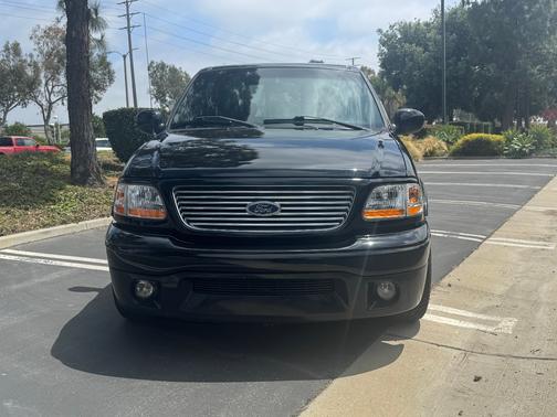 Black 2003 Ford F-150 Lariat SuperCrew