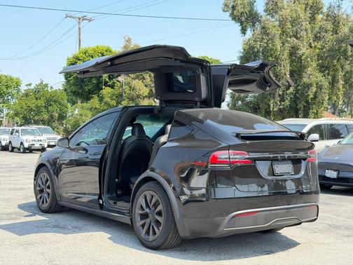 Black 2024 Tesla Model X Long Range