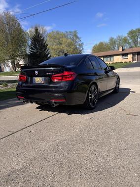 Black 2018 BMW 340 i